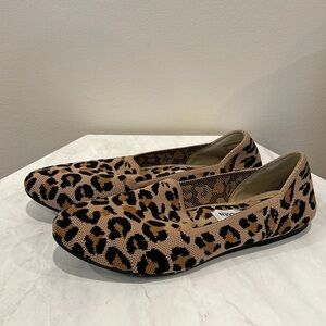 🔥Steve Madden Black and Tan Leopard Print Flats🔥